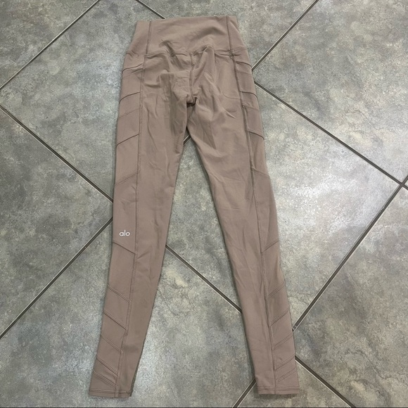 Alo Yoga Block Mesh Stripe Side Detail High Waist Leggings Beige Sz XS Outdoor - Picture 6 of 12
